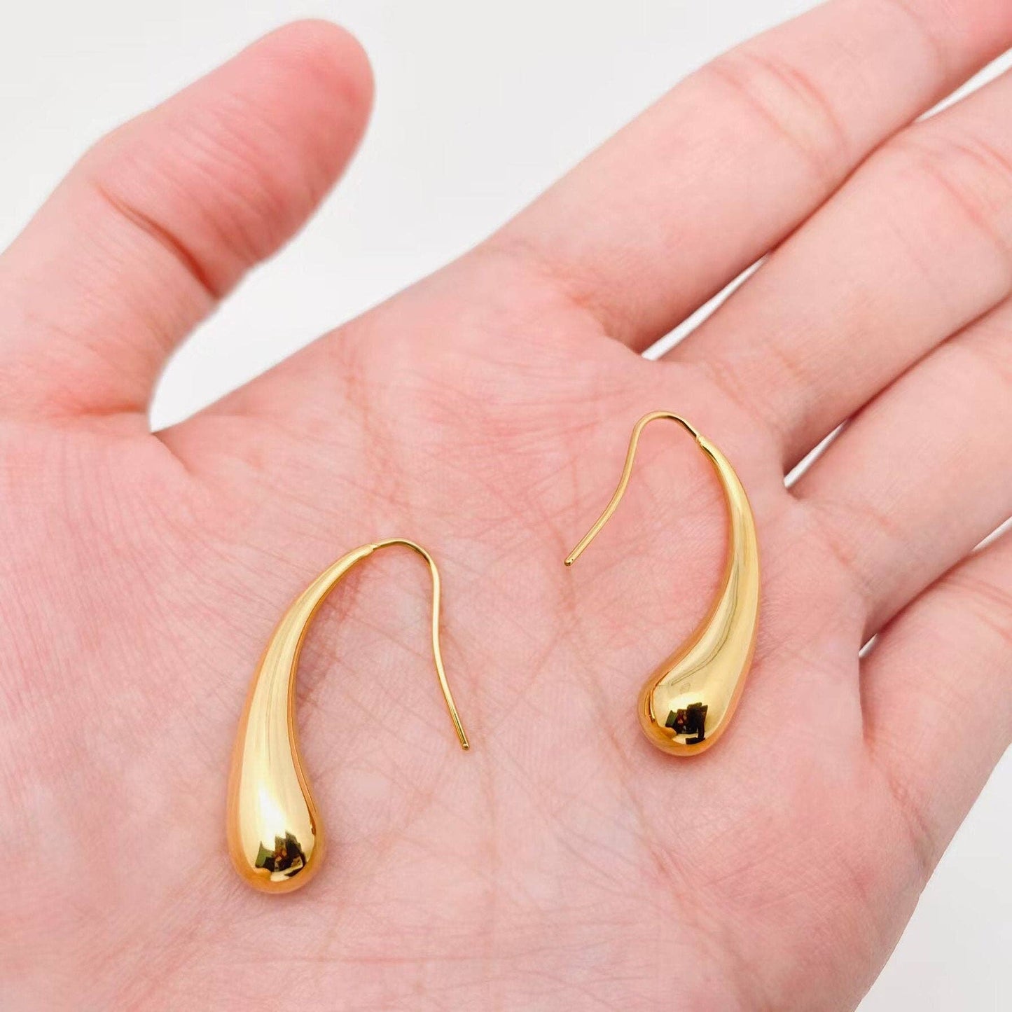 18K Gold Plated Stainless Steel Water Droplet Earrings