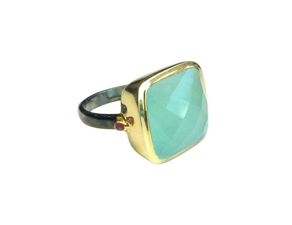 Gunmetal single stone statement ring: 8 / Moonstone