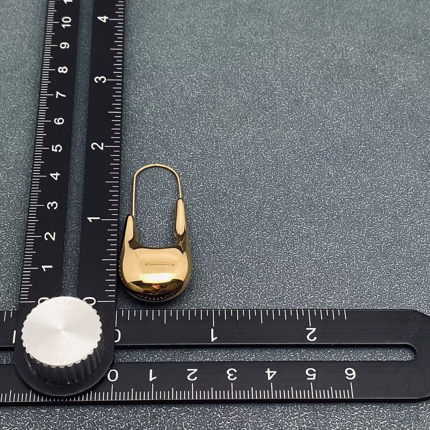 Pin Design Glossy 18K Gold Plated SS Earrings