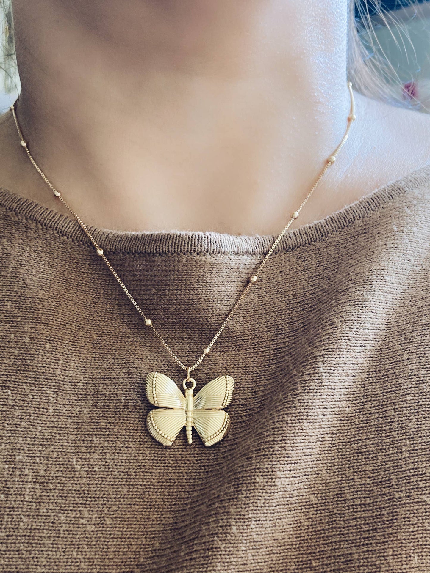 Gold butterfly pendant necklace monarch butterflies wings: Satellite Chain